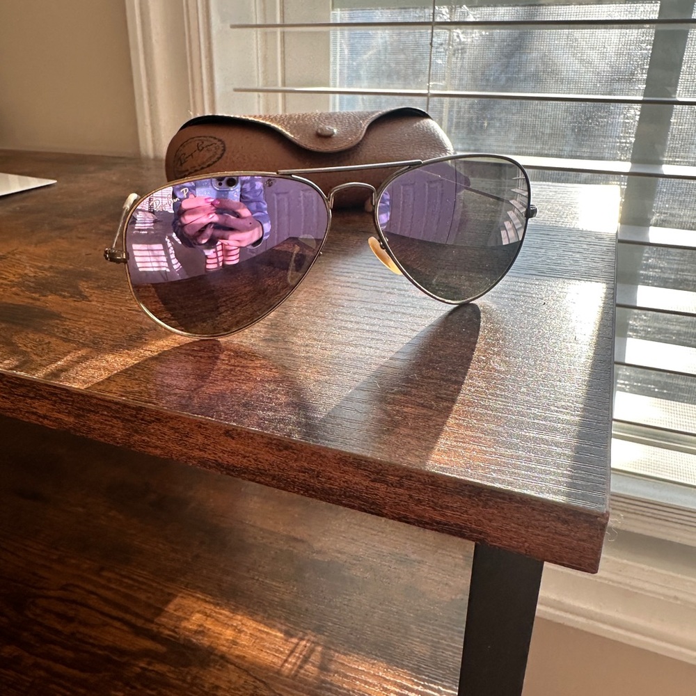 Ray-Ban Polarized Purple Lenses Aviators - Picture 4 of 6